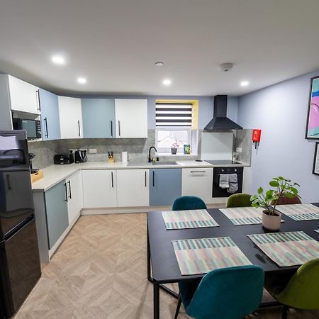 Aaron Wise - 51 Fitzhamon Apartments Cardiff Zewnętrze zdjęcie