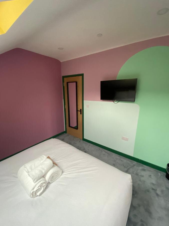 Aaron Wise - 51 Fitzhamon Apartments Cardiff Zewnętrze zdjęcie